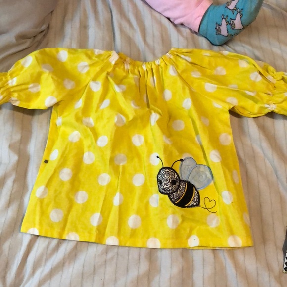 Shirt and pants - Picture 2 of 3